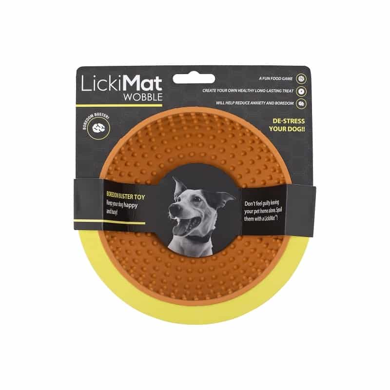 LickiMat Wobble für Hunde mit Originalverpackung. Die Farbe des Wobble ist orange.