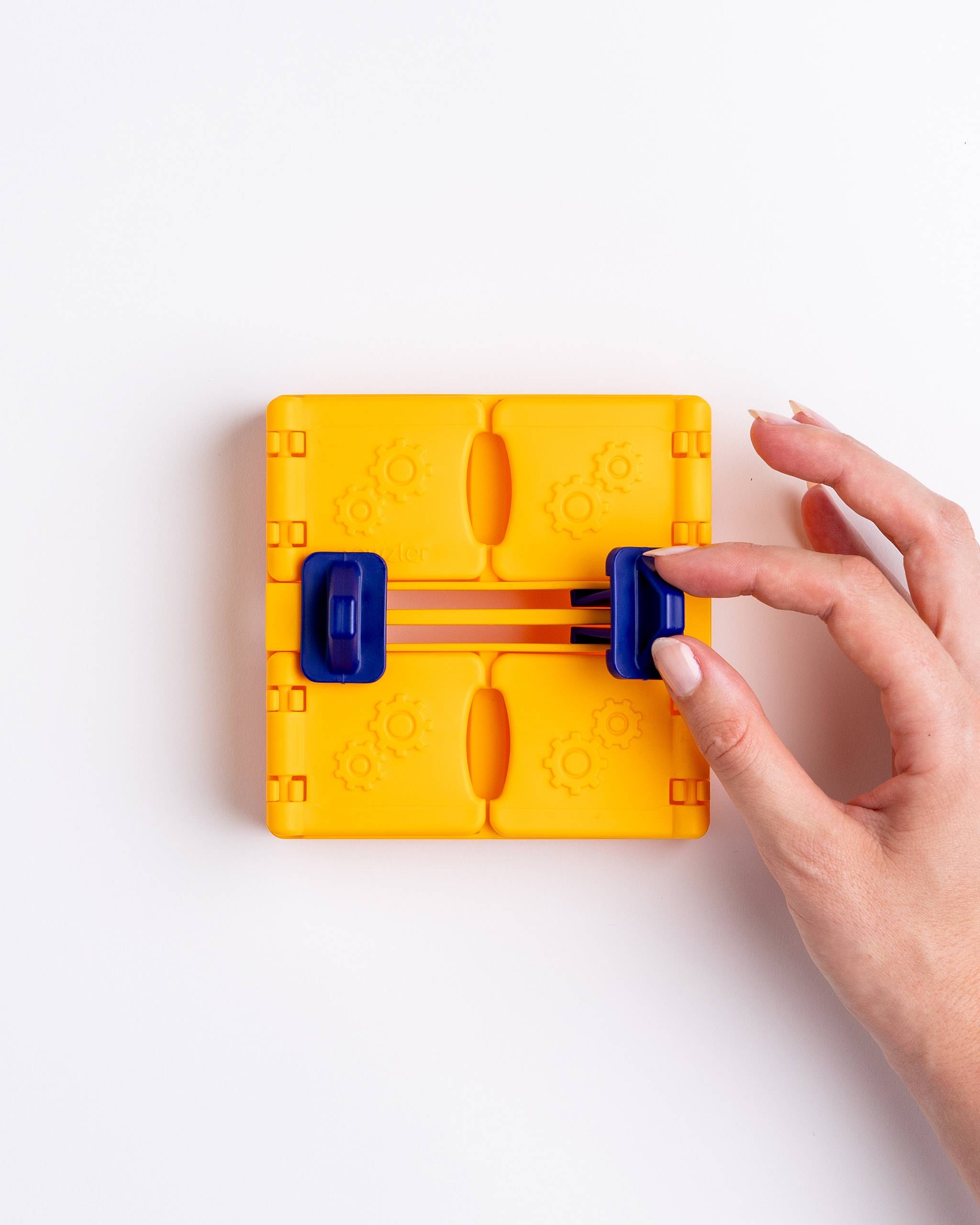 Individuelles Pawzler Hunde-Puzzle Louvre mit anpassbarer Schwierigkeit